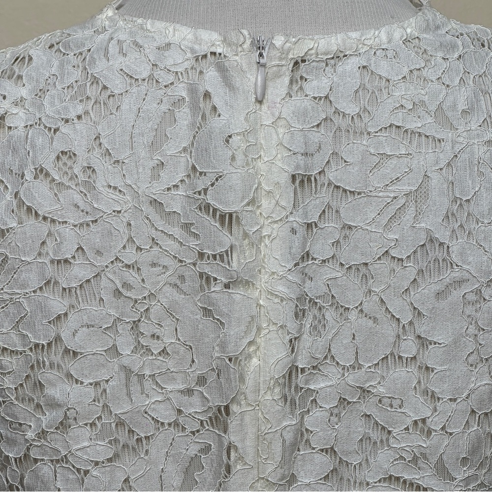 Tobi Lace Short Sleeve Deep V Romper White Size Small NWT - Picture 5 of 11